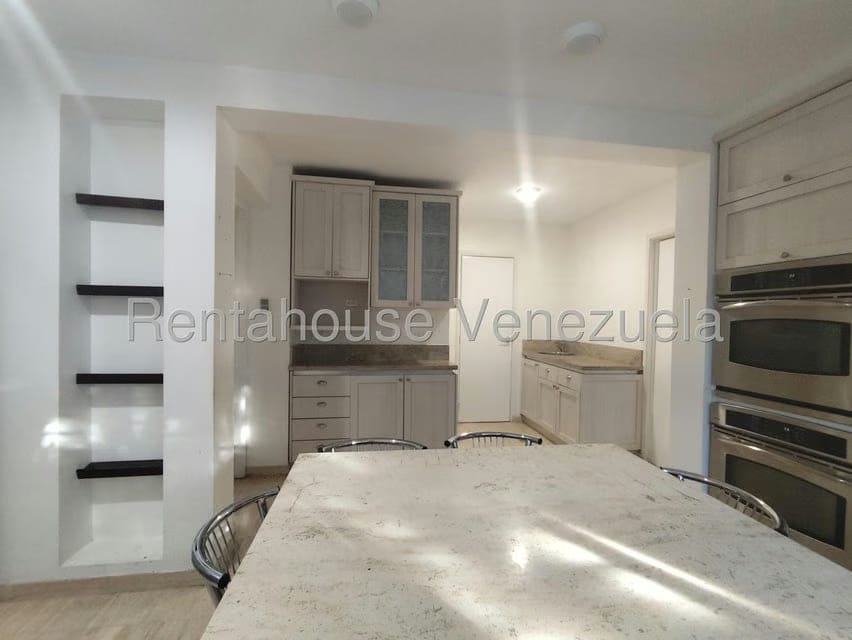 Comercial (Oficina) en Venta en Tierra Negra, Zulia - 121