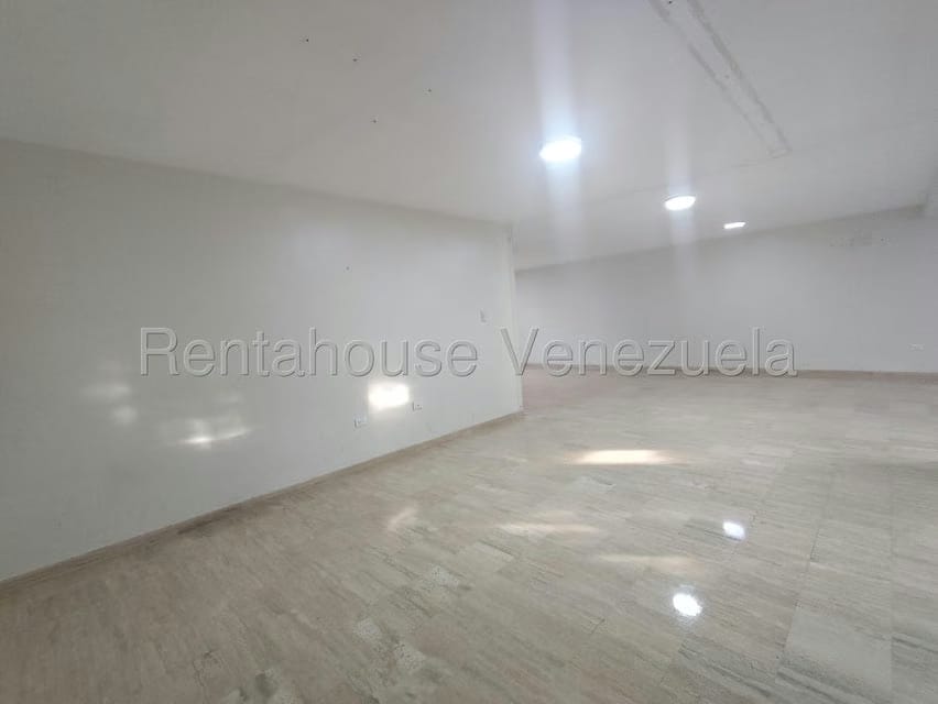 Comercial (Oficina) en Venta en Tierra Negra, Zulia - 134