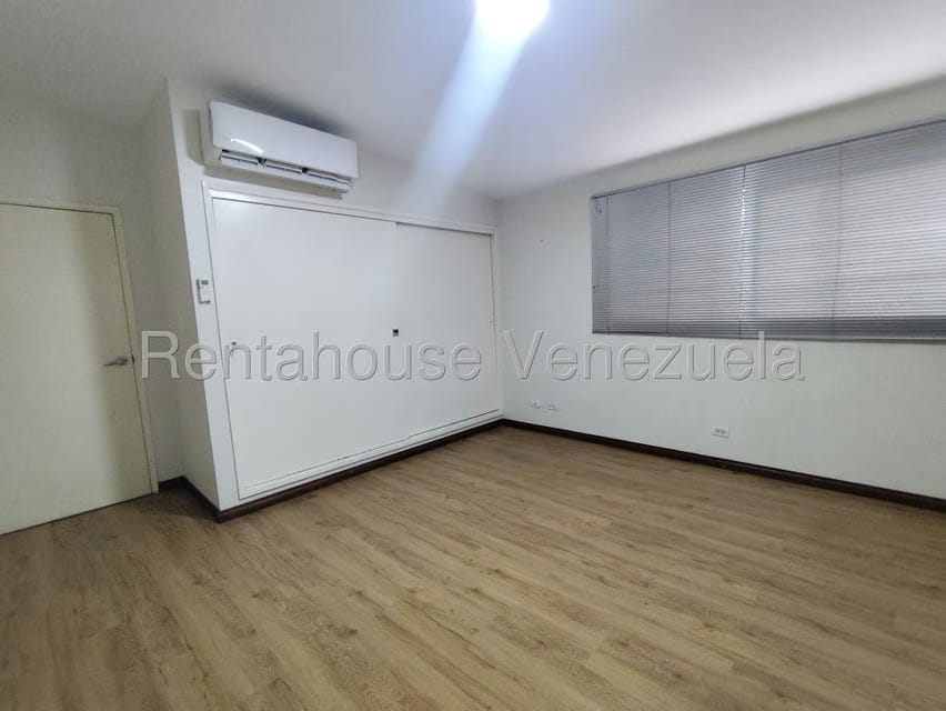 Comercial (Oficina) en Venta en Tierra Negra, Zulia - 35