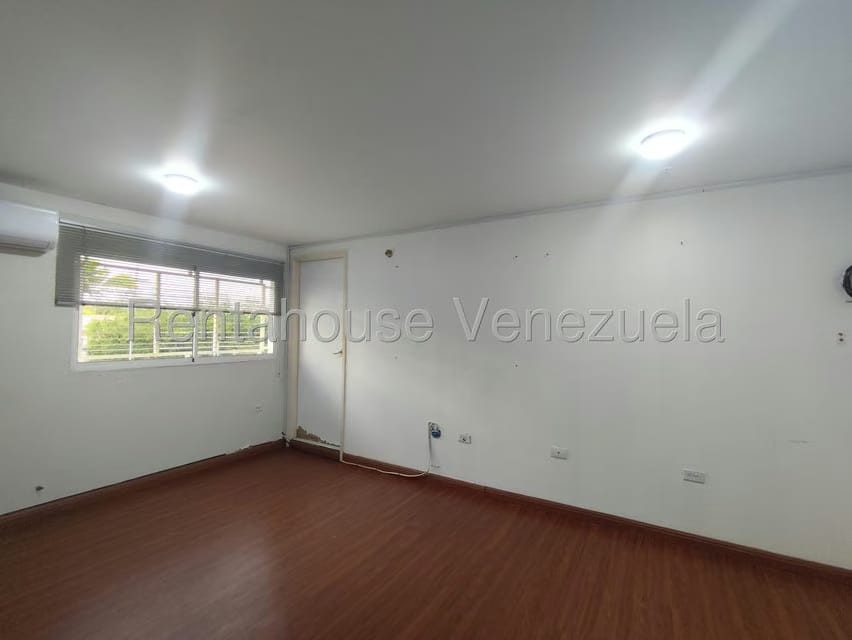 Comercial (Oficina) en Venta en Tierra Negra, Zulia - 57