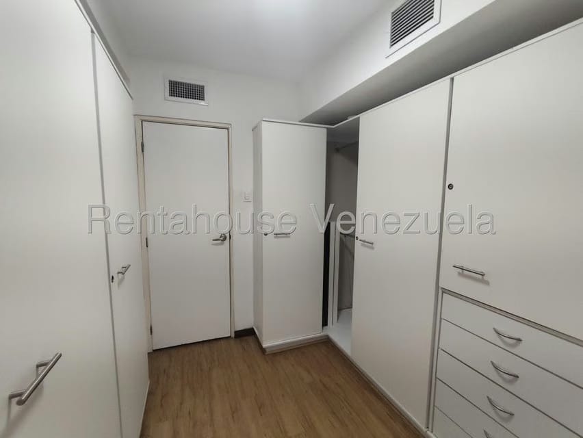 Comercial (Oficina) en Venta en Tierra Negra, Zulia - 90