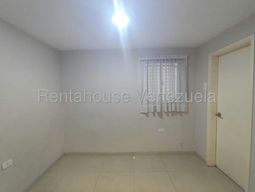 Comercial (Oficina) en Venta en Tierra Negra, Zulia - 100