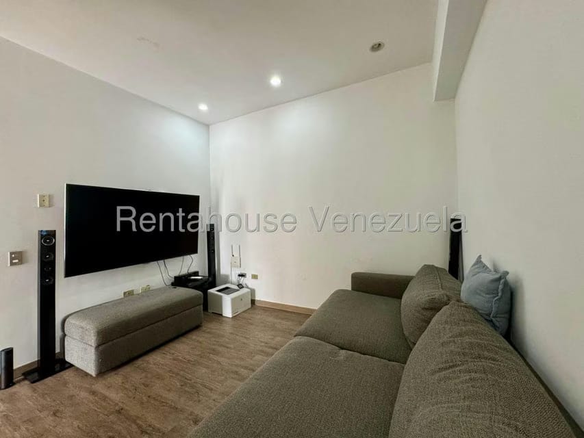 Apartamento (1 Nivel) en Venta en La Lagunita Country Club, Distrito Metropolitano - 23