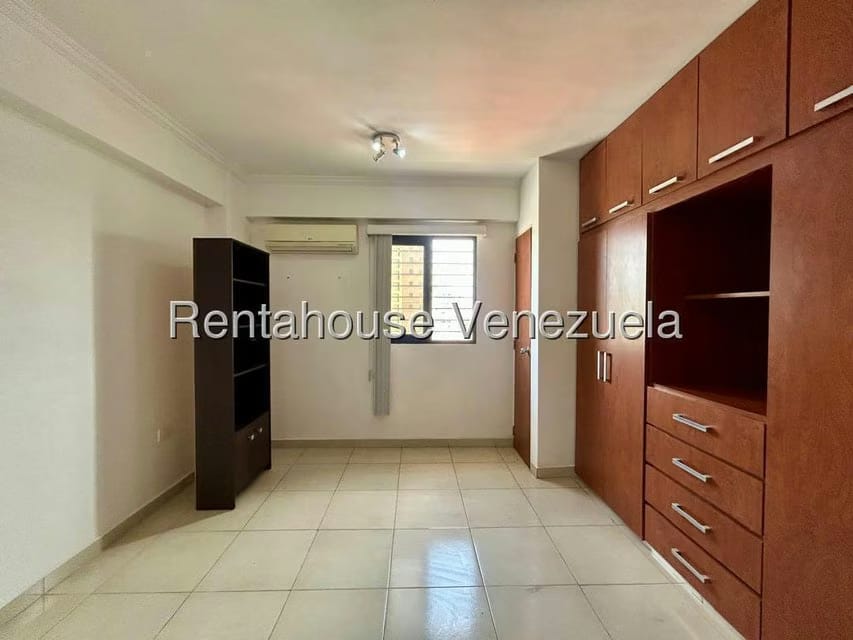 Apartamento (1 Nivel) en Venta en Del Este, Lara - 20