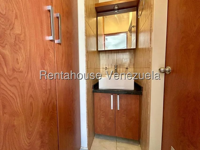 Apartamento (1 Nivel) en Venta en Del Este, Lara - 23