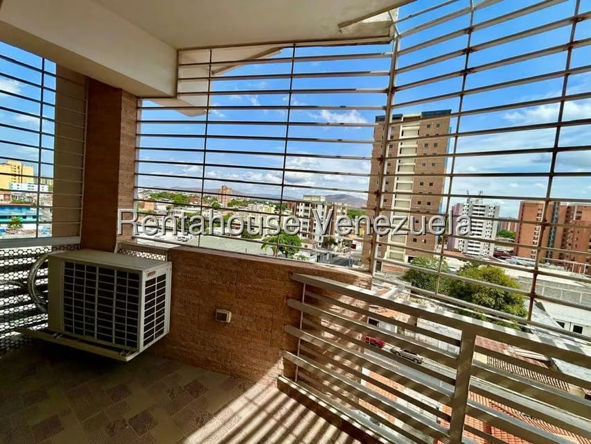 Apartamento (1 Nivel) en Venta en Del Este, Lara - 31