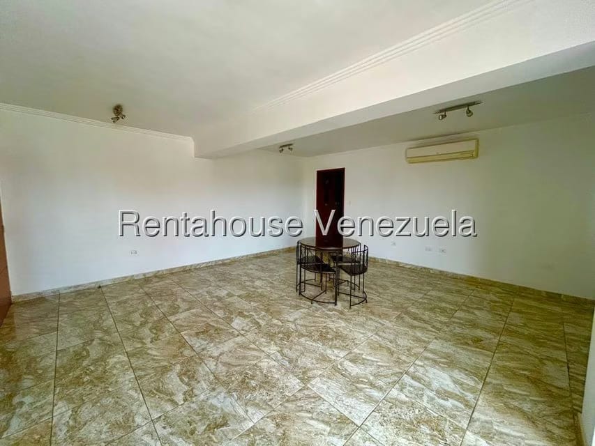 Apartamento (1 Nivel) en Venta en Del Este, Lara - 6
