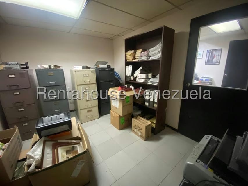 Comercial (Galpon - Deposito) en Venta en Centro, Distrito Metropolitano - 39