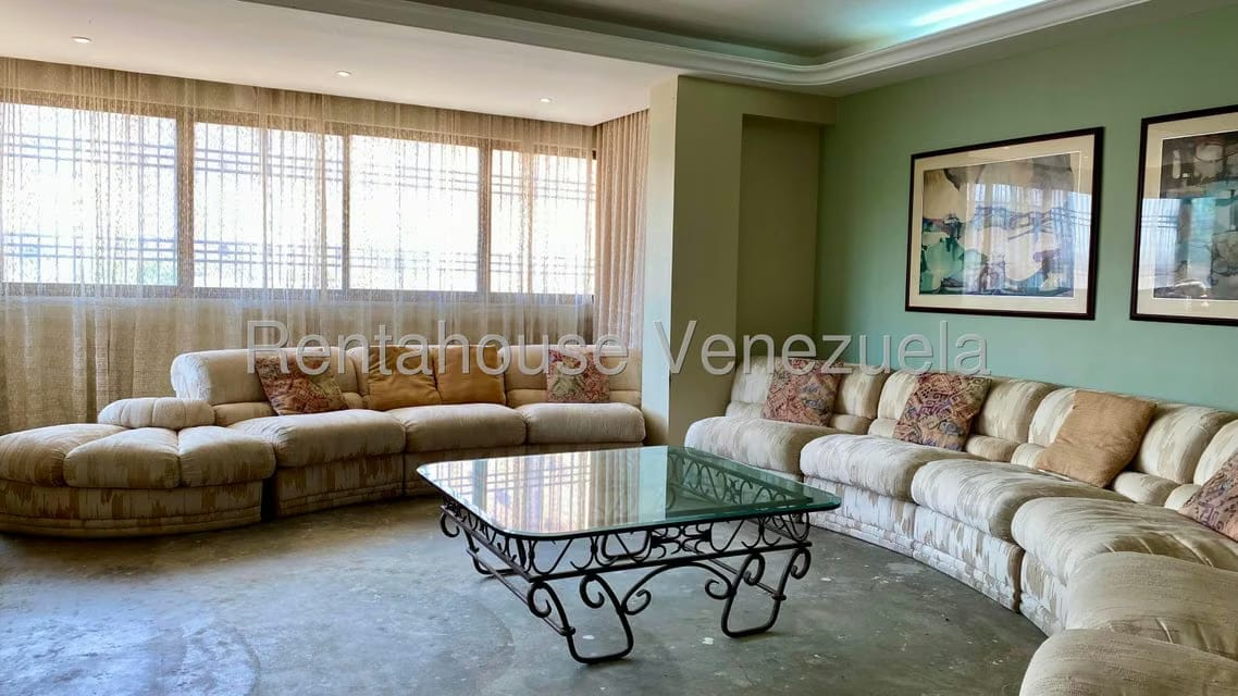 Apartamento (1 Nivel) en Venta en La Lago, Zulia - 4
