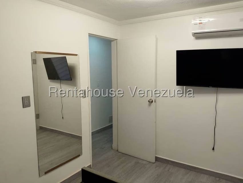 Apartamento (1 Nivel) en Alquiler en Ruiz Pineda, Distrito Metropolitano - 18