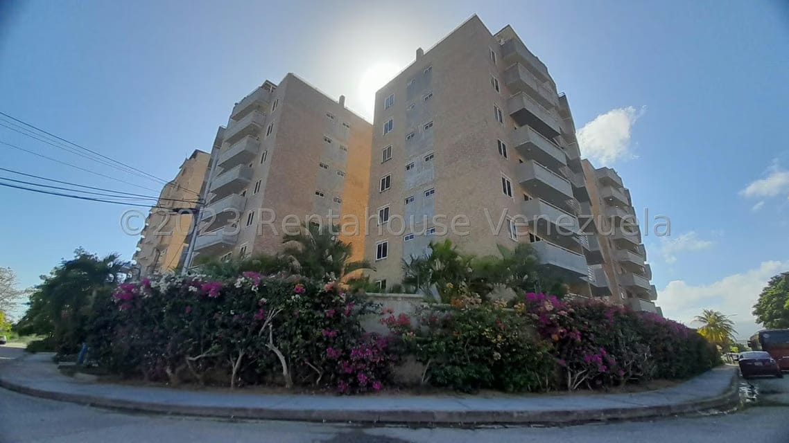 Apartamento (Multiples Niveles) en Venta en Jorge Coll, Nueva Esparta - 2