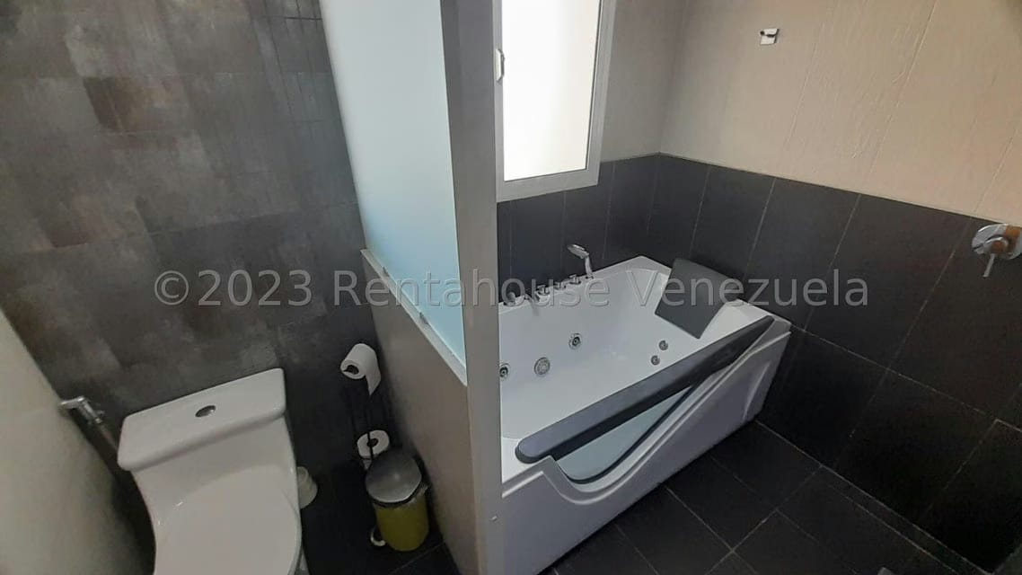 Apartamento (Multiples Niveles) en Venta en Jorge Coll, Nueva Esparta - 13