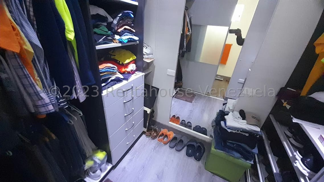 Apartamento (Multiples Niveles) en Venta en Jorge Coll, Nueva Esparta - 16