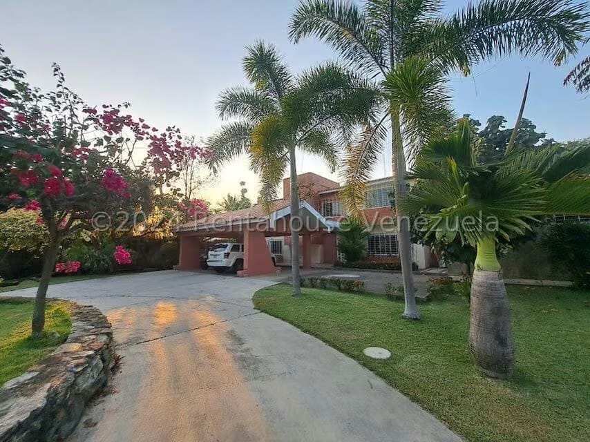 Casa (Duplex) en Venta en Las Mercedes, Carabobo