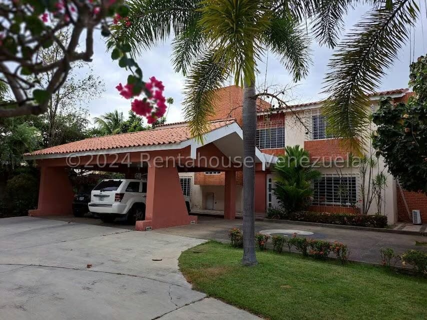 Casa (Duplex) en Venta en Las Mercedes, Carabobo - 2