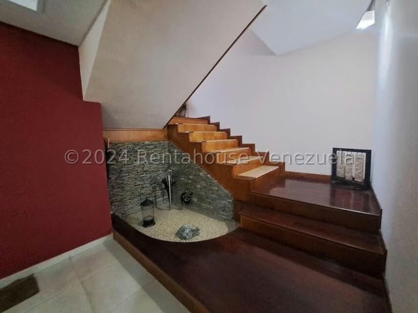 Casa (Duplex) en Venta en Las Mercedes, Carabobo - 25