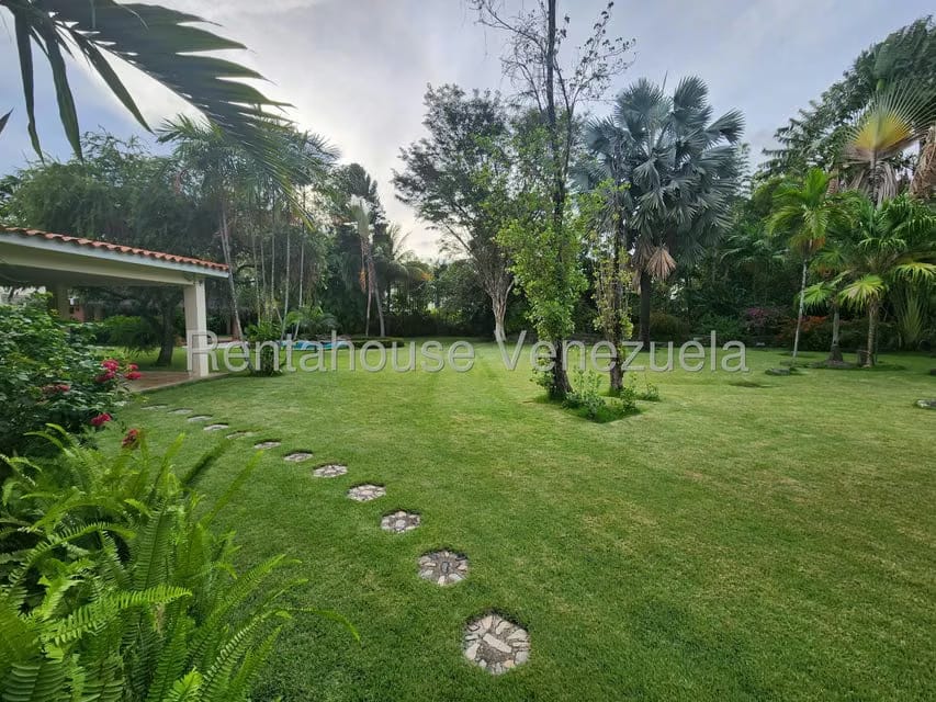 Casa (Duplex) en Venta en Las Mercedes, Carabobo - 46