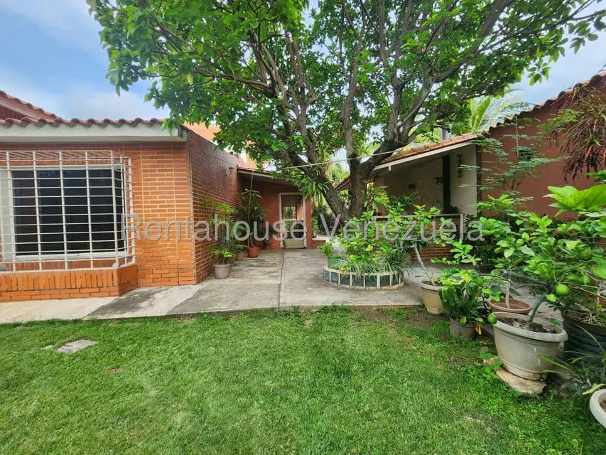 Casa (Duplex) en Venta en Las Mercedes, Carabobo - 51