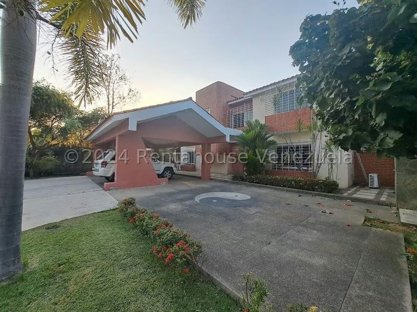 Casa (Duplex) en Venta en Las Mercedes, Carabobo - 55
