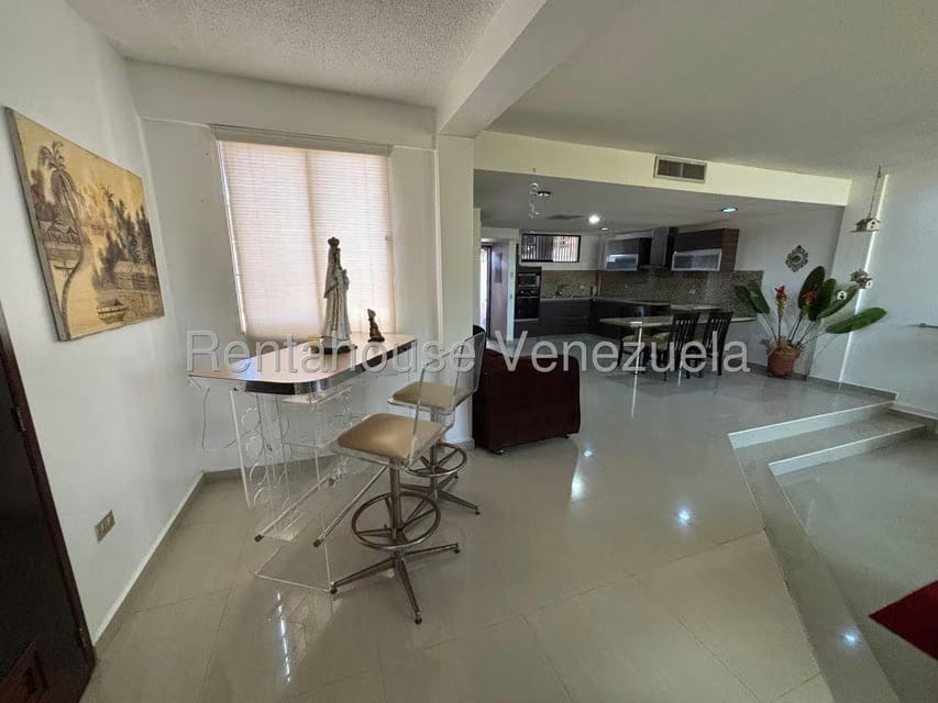 Apartamento (Duplex) en Venta en Costa Azul, Nueva Esparta - 8