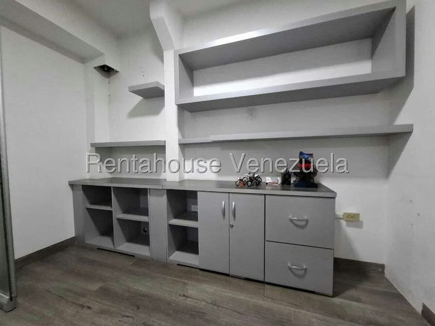 Comercial (Local Comercial) en Alquiler en Parroquia Concepcion, Lara - 11