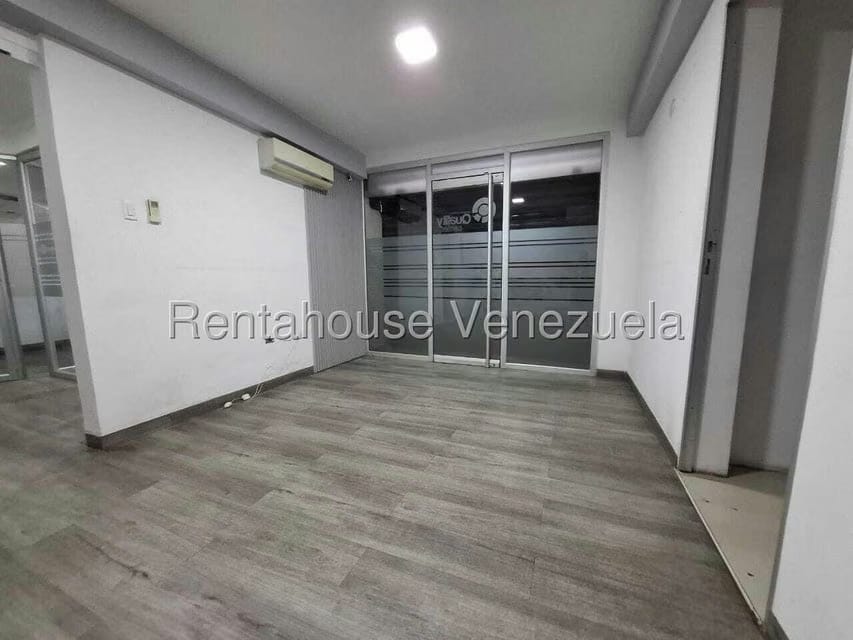 Comercial (Local Comercial) en Alquiler en Parroquia Concepcion, Lara - 12