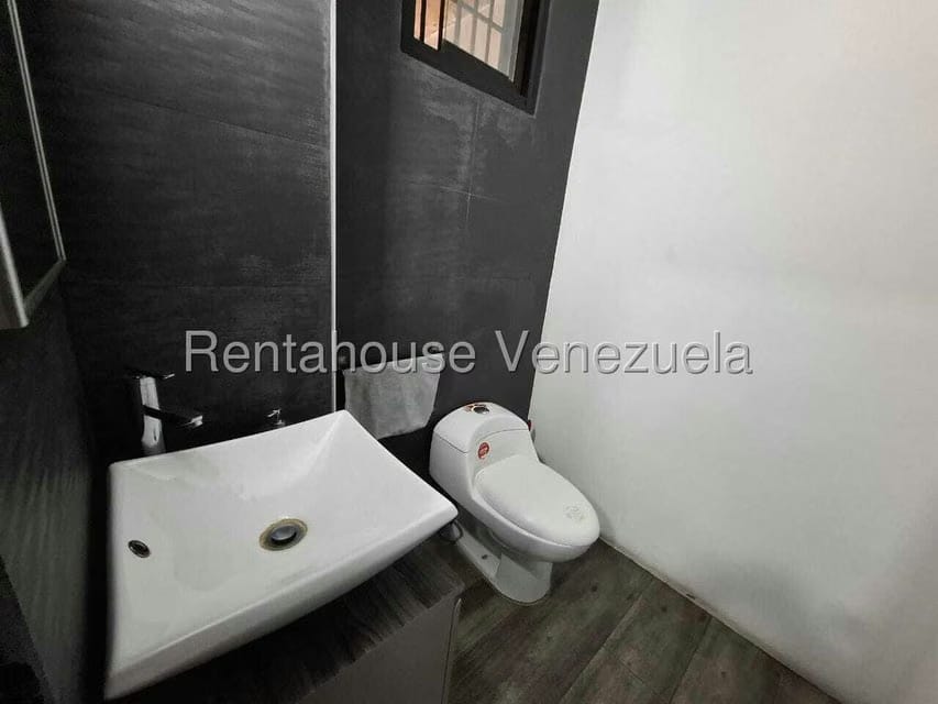 Comercial (Local Comercial) en Alquiler en Parroquia Concepcion, Lara - 17