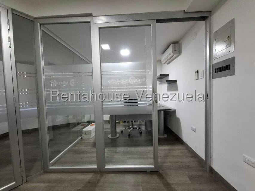 Comercial (Local Comercial) en Alquiler en Parroquia Concepcion, Lara - 5
