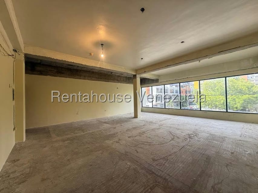Comercial (Local Comercial) en Alquiler en El Parque, Lara - 2