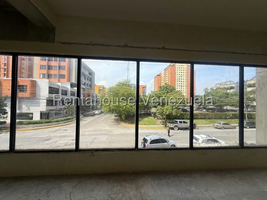 Comercial (Local Comercial) en Alquiler en El Parque, Lara - 9