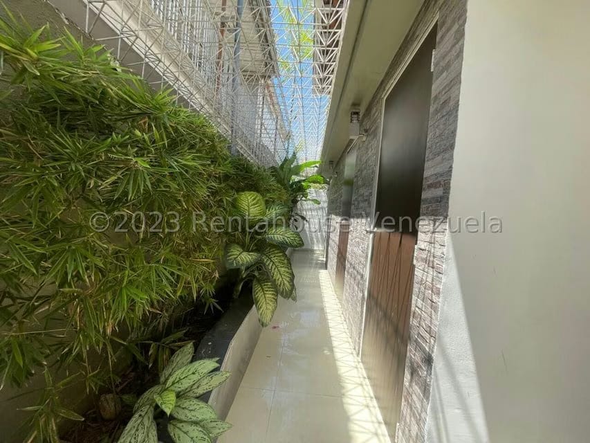 Casa (Duplex) en Venta en Colinas de Bello Monte, Distrito Metropolitano - 30