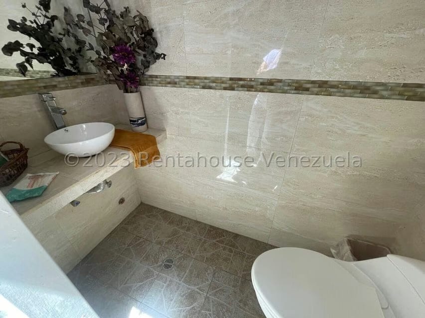 Casa (Duplex) en Venta en Colinas de Bello Monte, Distrito Metropolitano - 31