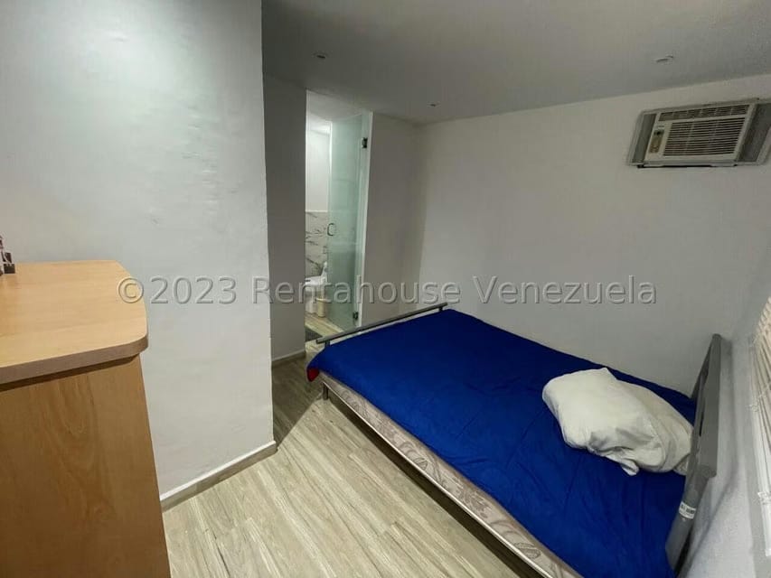 Casa (Duplex) en Venta en Colinas de Bello Monte, Distrito Metropolitano - 34