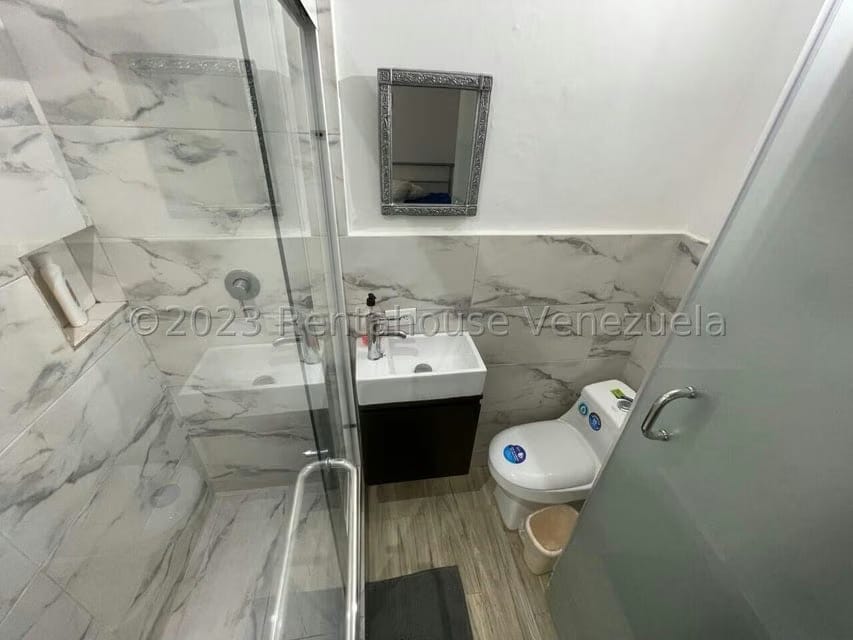 Casa (Duplex) en Venta en Colinas de Bello Monte, Distrito Metropolitano - 35