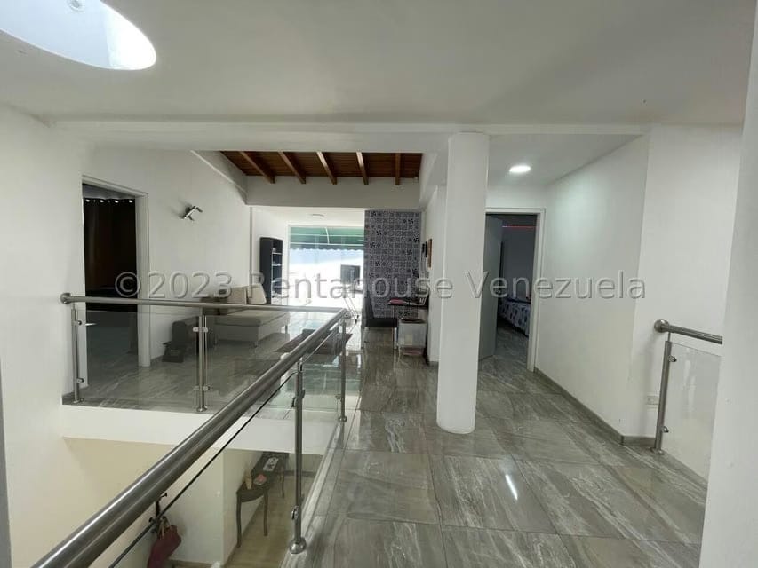 Casa (Duplex) en Venta en Colinas de Bello Monte, Distrito Metropolitano - 37