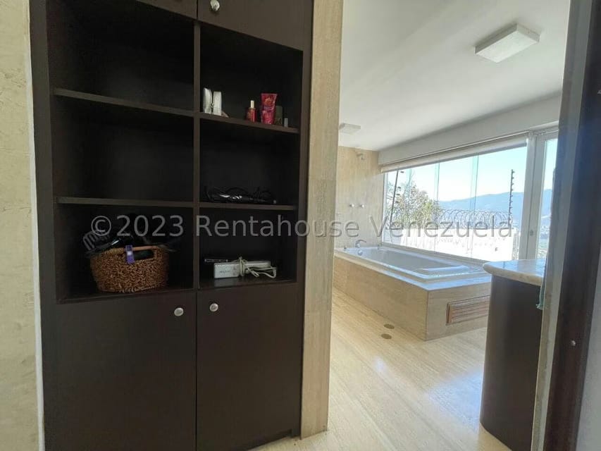 Casa (Duplex) en Venta en Colinas de Bello Monte, Distrito Metropolitano - 51