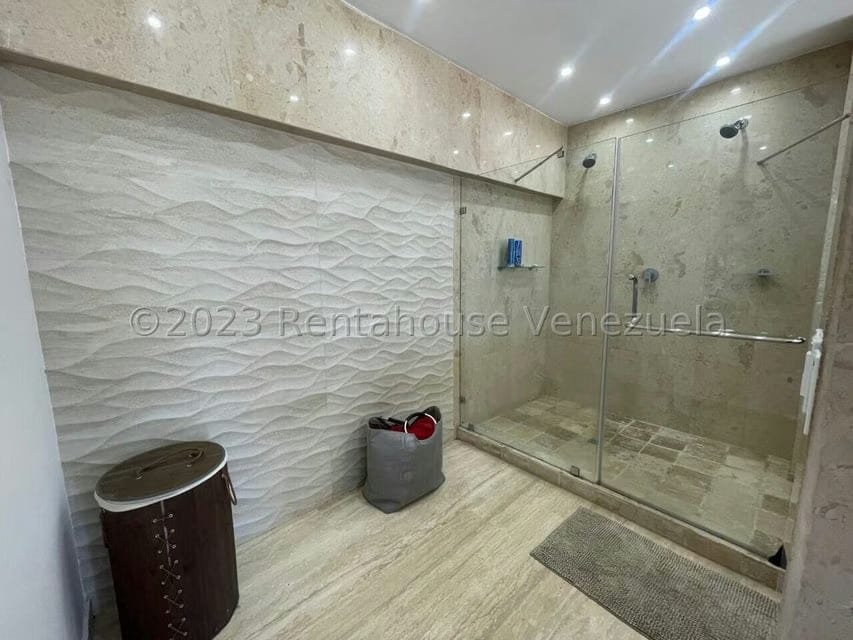 Casa (Duplex) en Venta en Colinas de Bello Monte, Distrito Metropolitano - 53