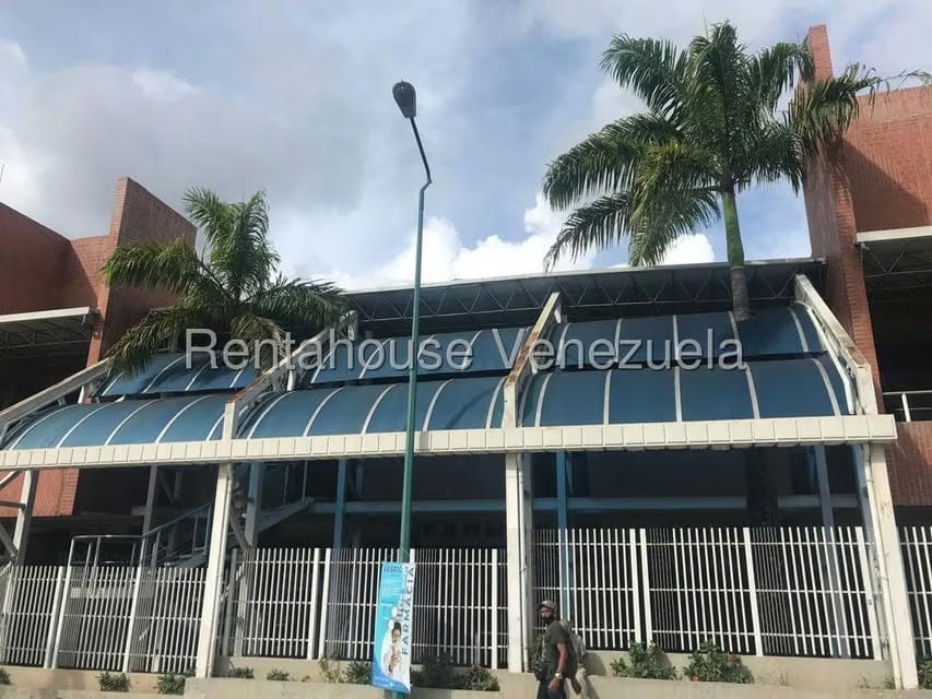 Comercial (Local Comercial) en Alquiler en El Tambor, Miranda - 12