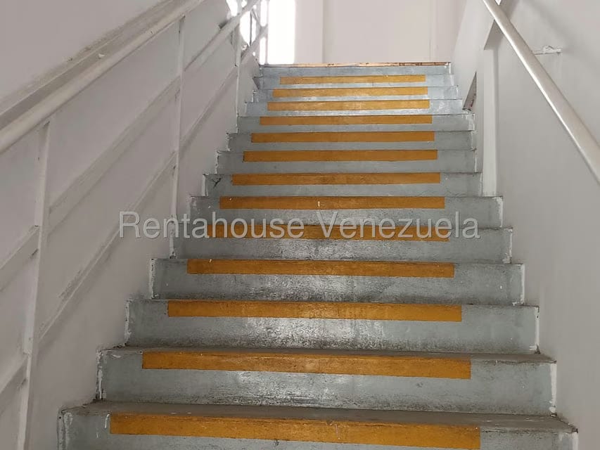 Comercial (Local Comercial) en Alquiler en El Tambor, Miranda - 7