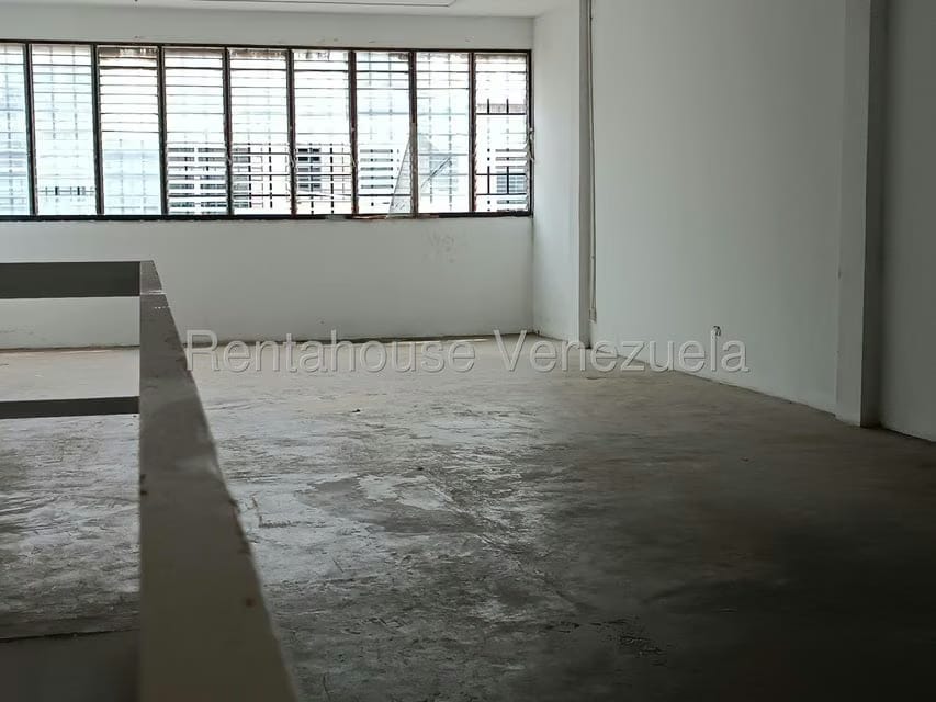 Comercial (Local Comercial) en Alquiler en El Tambor, Miranda - 9