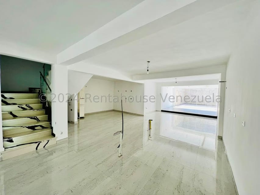 Casa (Duplex) en Venta en Andres Bello, Aragua - 12