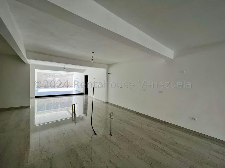 Casa (Duplex) en Venta en Andres Bello, Aragua - 16