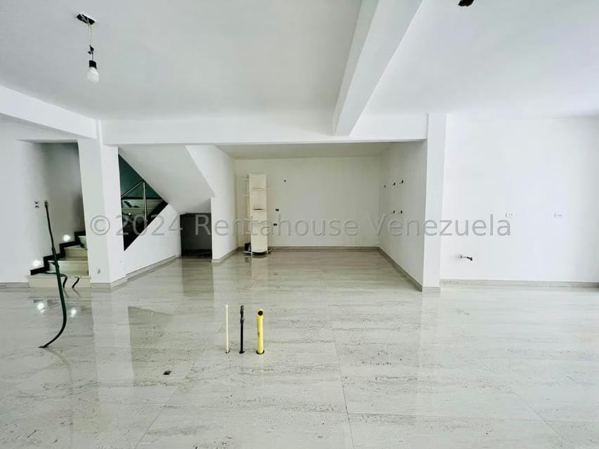 Casa (Duplex) en Venta en Andres Bello, Aragua - 23