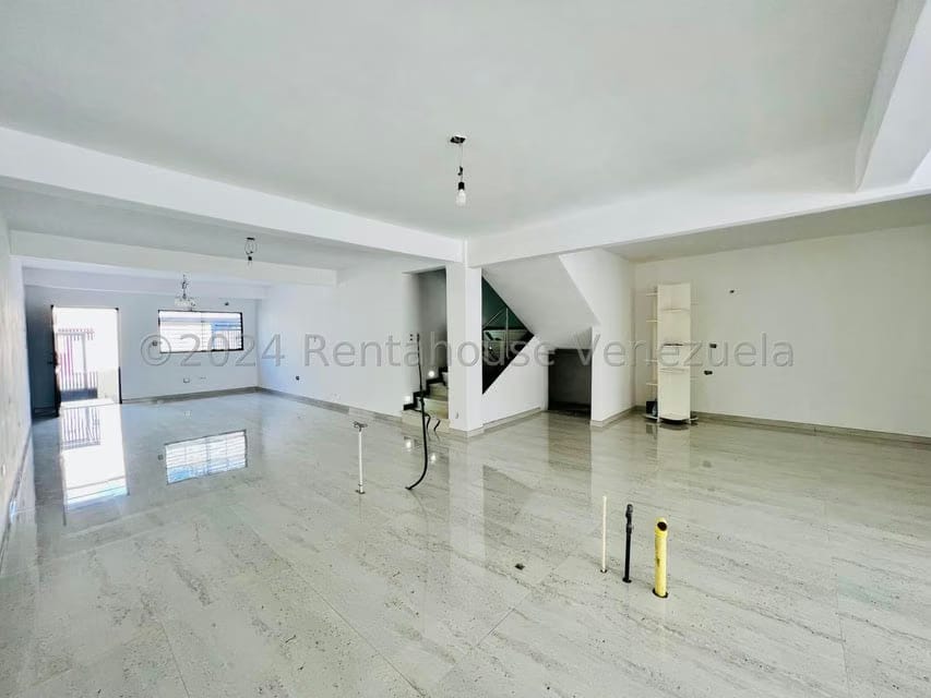 Casa (Duplex) en Venta en Andres Bello, Aragua - 24