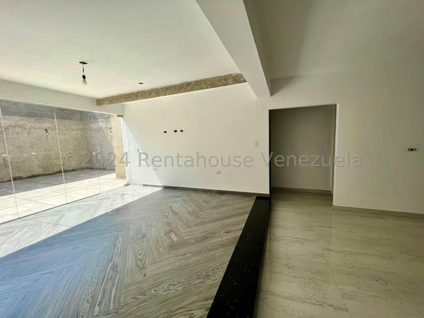 Casa (Duplex) en Venta en Andres Bello, Aragua - 27