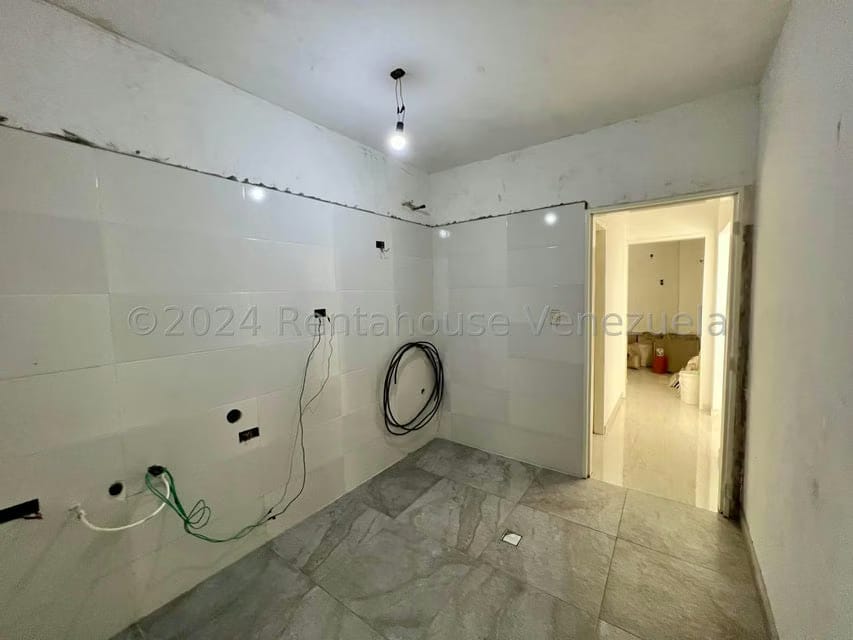 Casa (Duplex) en Venta en Andres Bello, Aragua - 30