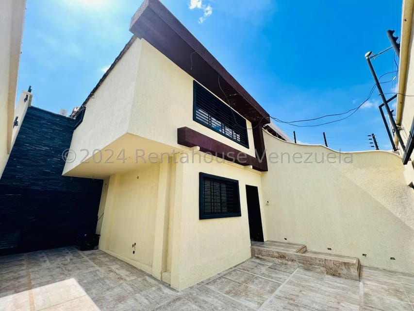 Casa (Duplex) en Venta en Andres Bello, Aragua - 4
