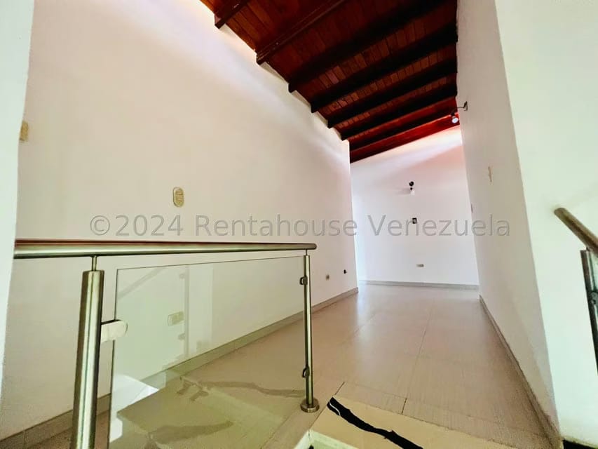 Casa (Duplex) en Venta en Andres Bello, Aragua - 45