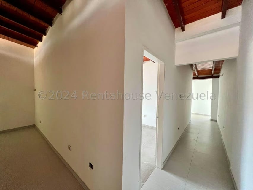 Casa (Duplex) en Venta en Andres Bello, Aragua - 47