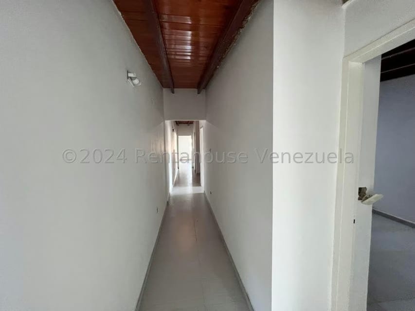 Casa (Duplex) en Venta en Andres Bello, Aragua - 72